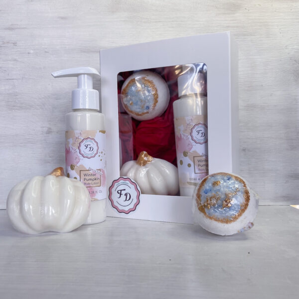 Winter Pumpkin Christmas mini gift box